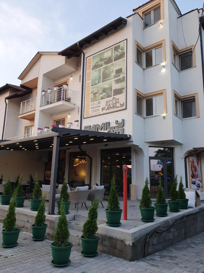 Family Apartments Заечар Экстерьер фото
