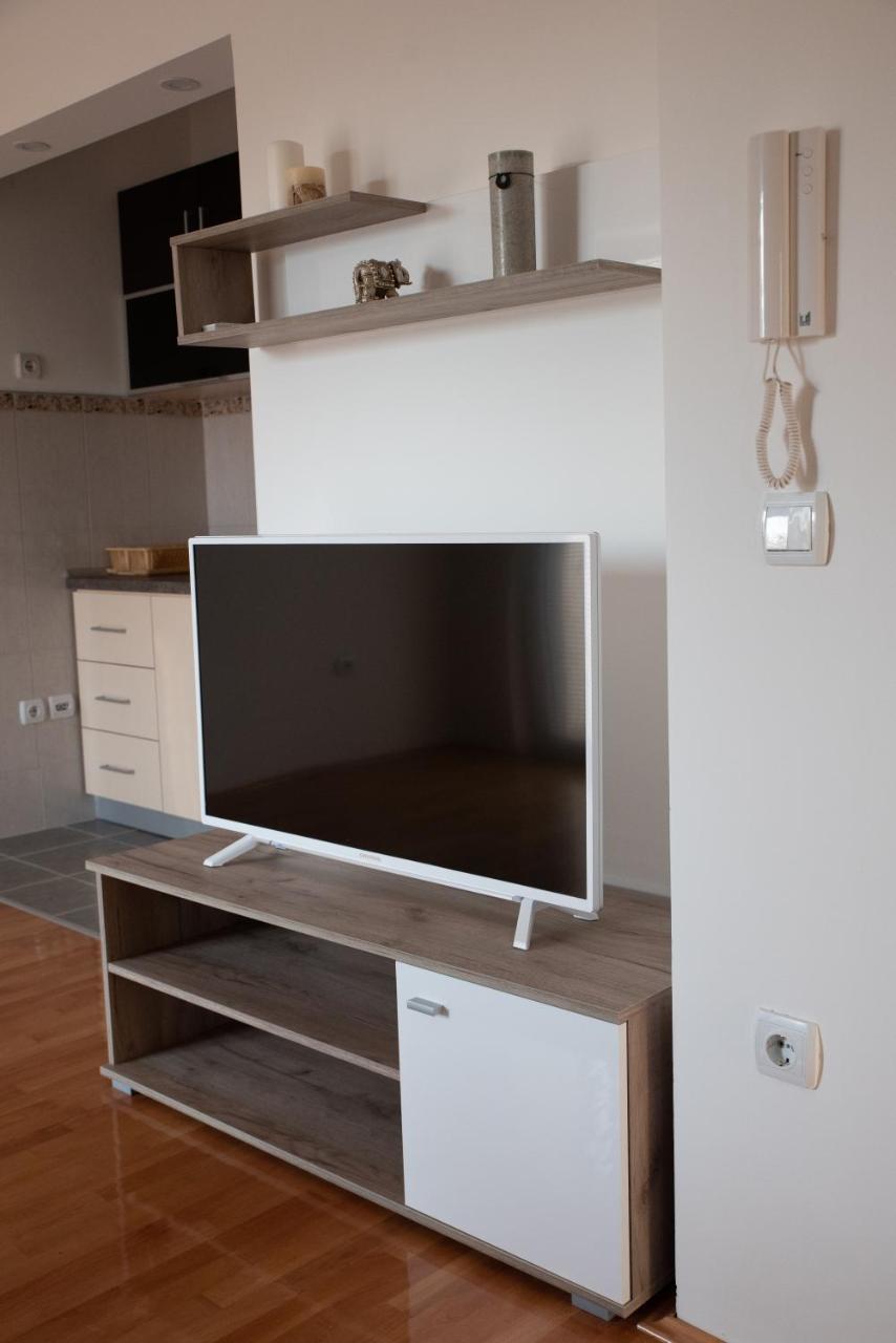 Family Apartments Заечар Экстерьер фото